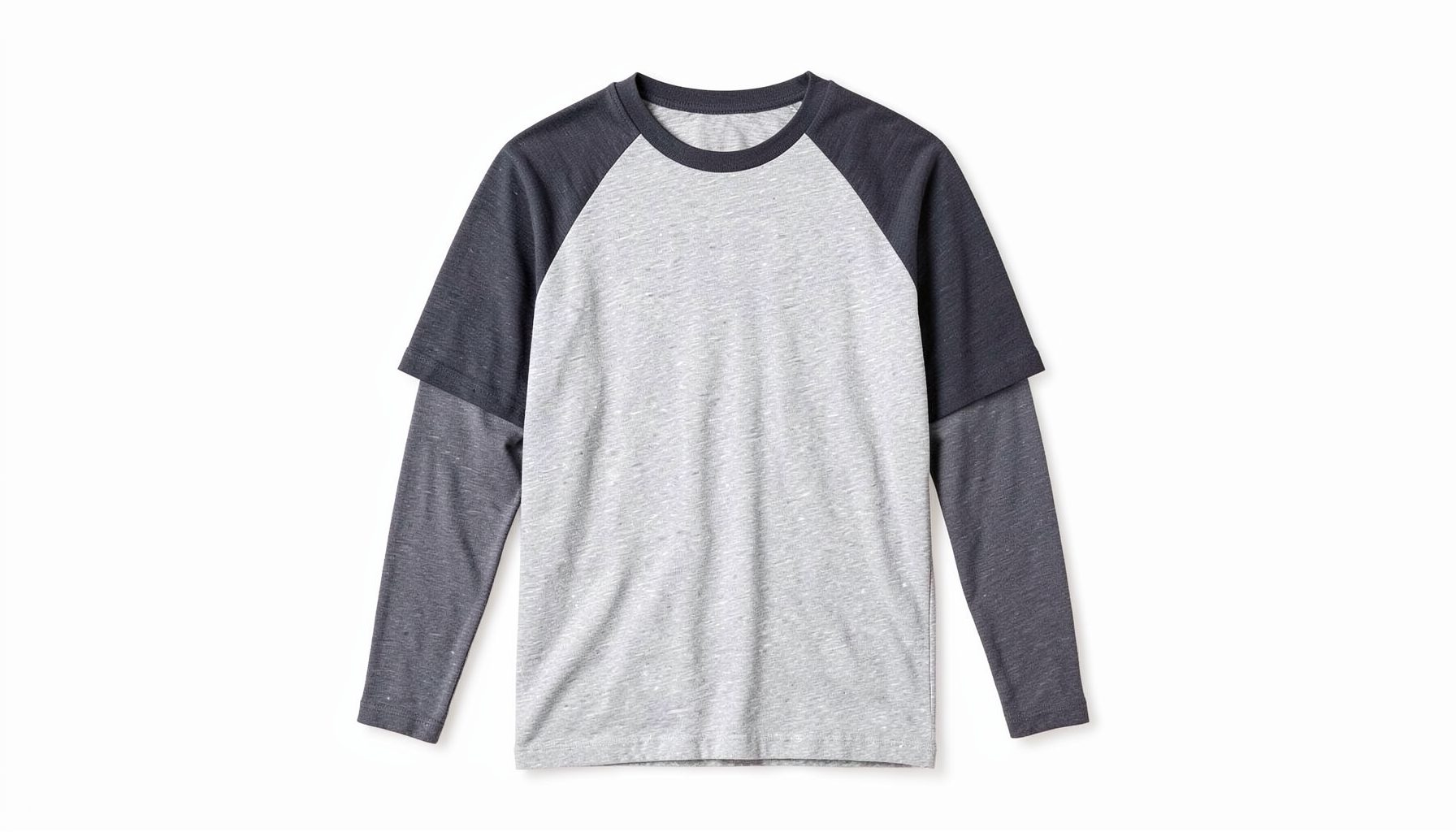A relaxed-fit raglan tee in heather grey with contrasting sleeves, casual streetwear vibe